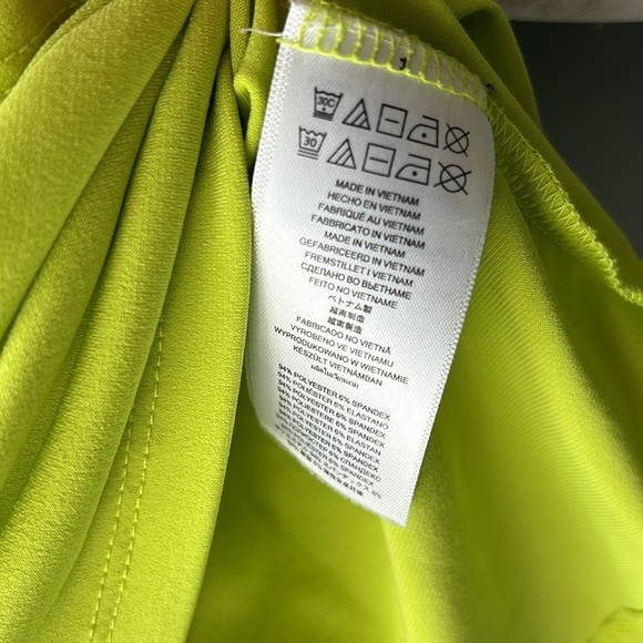 [L] Host Pick- Michael Kors Large Sleeveless Top - Picture 5 of 6